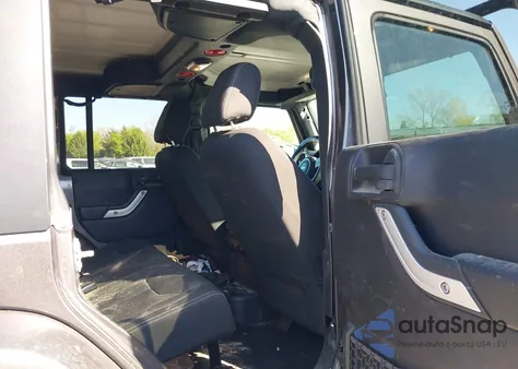 2016 Jeep Wrangler Unlimited Sahara z USA, uszkodzony, nr VIN 1C4BJWEG1GL202594